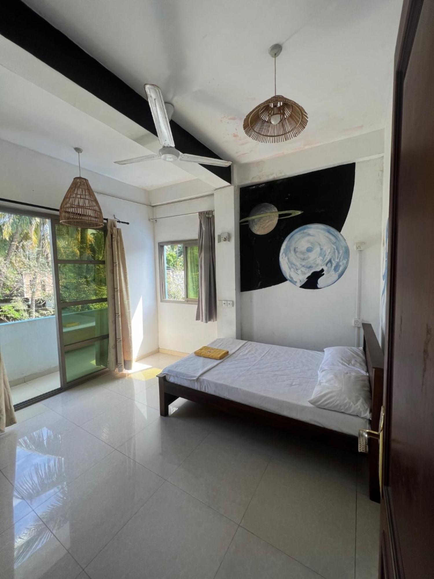 Yasis Surf Lodge Mirissa Exterior foto